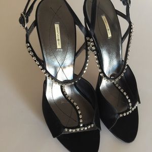 Max Studio Blk Satin & Rhinestone T-straps 8.5